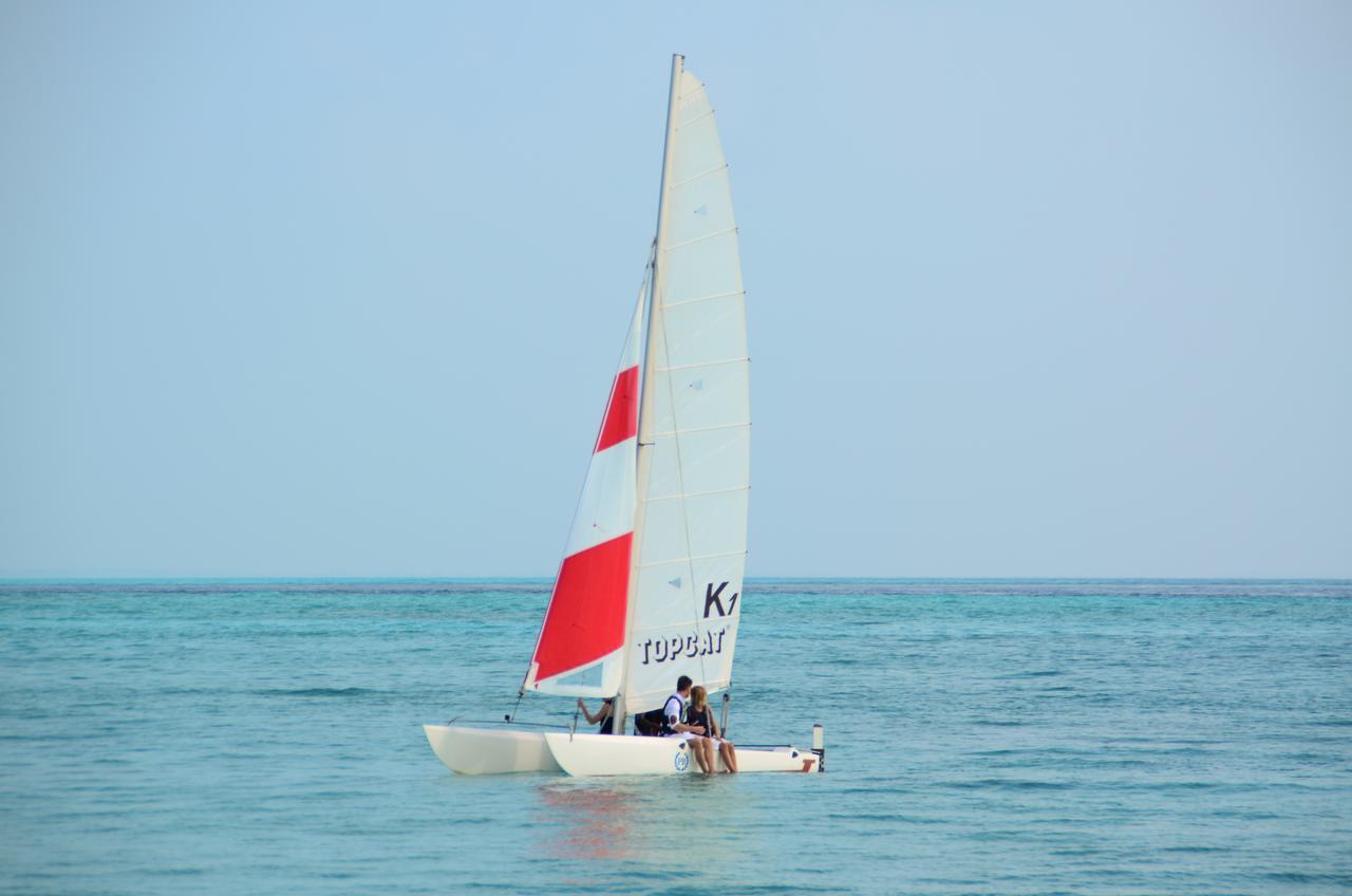 Palm Beach Island Resort & Spa Maldives Fushifaru 外观 照片